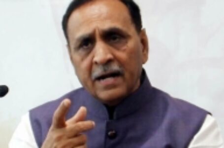 गुजरात: अपना सबसे मज़बूत क़िला बचाने की कोशिशों में जुटी बीजेपी