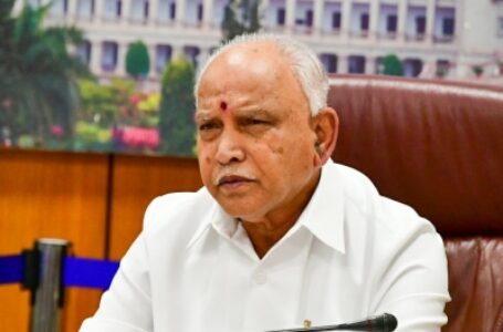 कर्नाटक के मुख्यमंत्री येदियुरप्पा ने इस्तीफे की घोषणा की