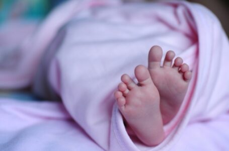 यूपी सीएम ने अगले 10 वर्षों में शिशु मृत्यु दर को कम करने की योजना बनाई