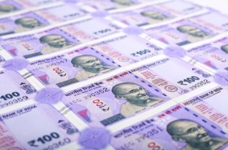 सरकार ने 1.87 लाख करोड़ रुपये के अतिरिक्त खर्च के लिए संसद की मंजूरी मांगी