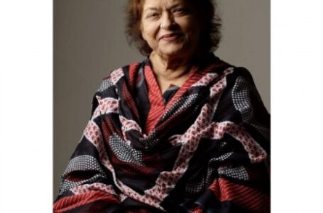 पहली पुण्यतिथि पर सरोज खान की बायोपिक का ऐलान