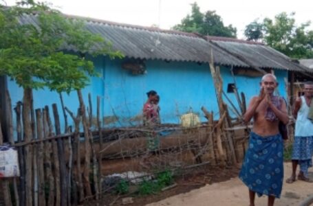 वैक्सीन टीम को देख ओडिशा के आदिवासी जंगलों की ओर भागे
