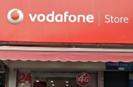 वोडाफोन आइडिया के शेयरों में 17 प्रतिशत की गिरावट