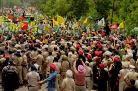 हरियाणा के किसानों ने पुलिस कार्रवाई के खिलाफ राजमार्गो को जाम किया