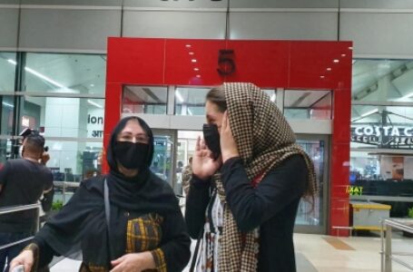 भारत ने अफगानिस्तान से राजनयिकों, नागरिकों को सुरक्षित निकाला