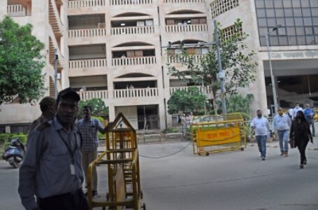 रोहिणी कोर्ट फायरिंग: एक दिवसीय हड़ताल करेंगे दिल्ली के वकील