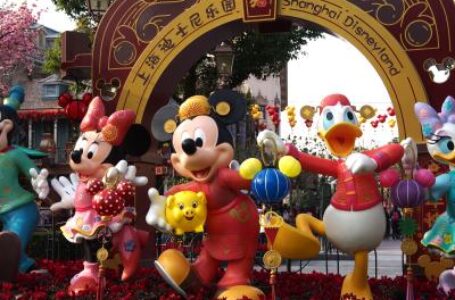 2021-09-13 तूफान के कारण अस्थायी रूप से बंद किया गया शंघाई डिजनी रिजॉर्ट