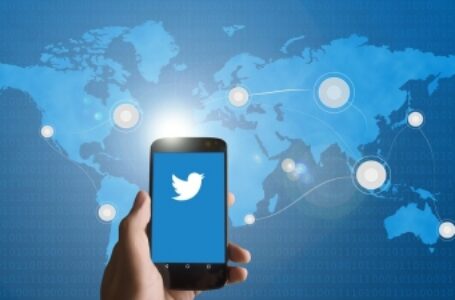ट्विटर नई इमोजी फीचर का कर रहा है परीक्षण