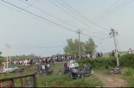 लखीमपुर खीरी हिंसा : वायरल वीडियो में दिखाया गया मंत्री का वाहन किसानों को कुचल रहा है