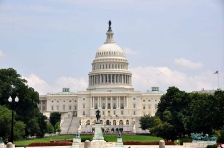 अमेरिकी सीनेट ने सरकार के अल्पकालिक खर्च विधेयक को मंजूरी दी