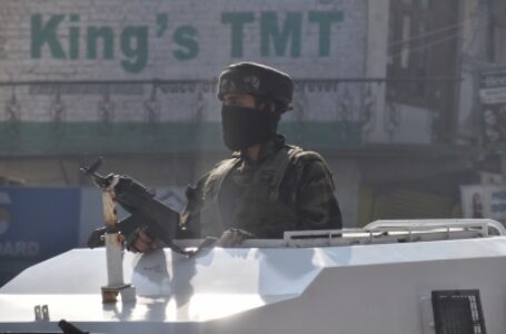 खुफिया एजेंसियों के इनपुट के बाद जम्मू-कश्मीर के महत्वपूर्ण प्रतिष्ठानों की सुरक्षा कड़ी की गई
