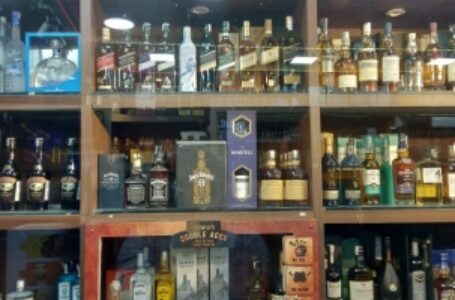 दिल्ली सरकार औपचारिक रूप से शराब से जुड़े कारोबार से हो जाएगी बाहर
