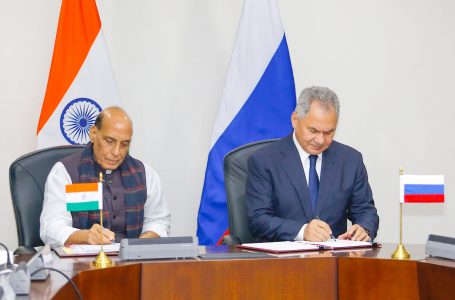 भारत ने रूस के साथ 4 समझौते किए, 6 लाख से अधिक एके-203 राइफल्स की होगी खरीद