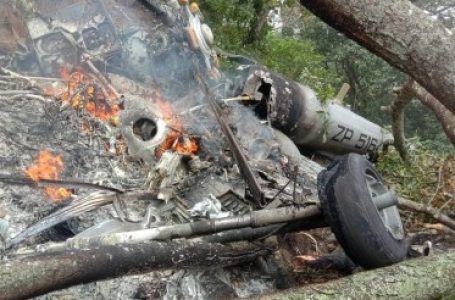 तमिलनाडु में सेना का हेलिकॉप्टर दुर्घटनाग्रस्त, हेलीकॉप्टर में सवार थे सीडीएस जनरल बिपिन रावत