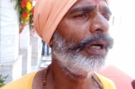 योगी के प्रति गजब की दीवानगी, राजस्थान से पैदल गोरखपुर आए मामचंद