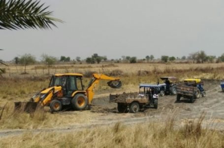 सूखे बुंदेलखंड के छतरपुर में वीरान तालाबों को लबालब करने की जुगत