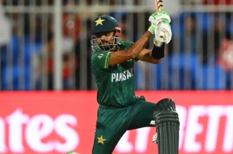 वेस्टइंडीज के खिलाफ बाबर आजम ने जड़ा शतक, पाकिस्तान ने पांच विकेट से जीता मैच