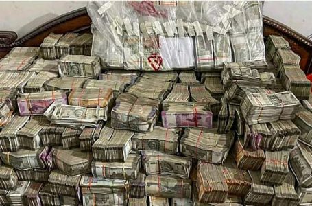 कोलकाता में फिर मिला नोटों का पहाड़, ईडी  ने जब्त किए 7 करोड़ कैश