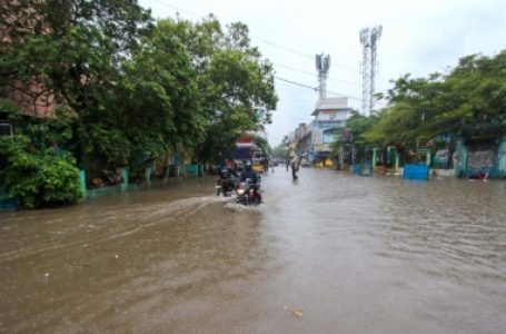 तमिलनाडु : भारी बारिश की चेतावनी के बीच चेन्नई, 5 अन्य जिलों में स्कूल बंद