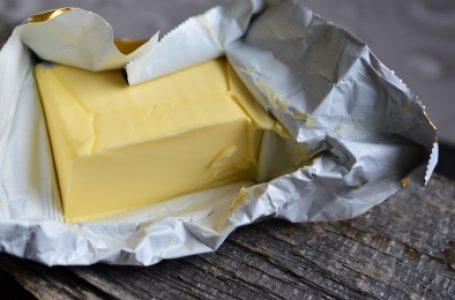 दिल्ली-एनसीआर के बाजारों में मक्खन की किल्लत
