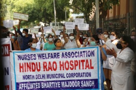 एमसीडी संचालित हिंदू राव अस्पताल के रेजिडेंट डॉक्टरों की पेन डाउन हड़ताल