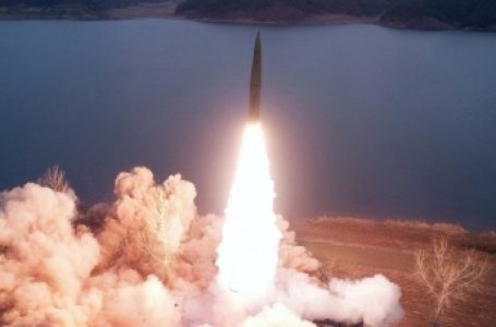 उत्तर कोरिया ने दक्षिण कोरिया-जापान शिखर सम्मेलन से पहले दागी मिसाइल