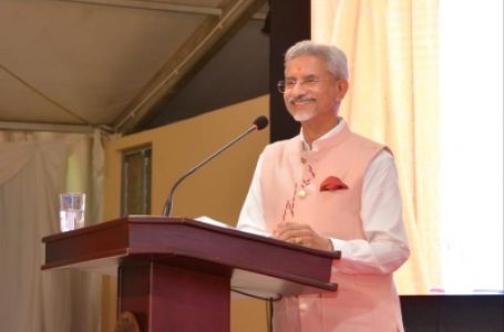 चीन से संबंध असामान्य, पाक सीमा पार आतंकवाद का करता है समर्थन : जयशंकर