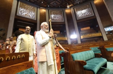 नया संसद भवन 140 करोड़ लोगों की आकांक्षाओं का प्रतीक है: पीएम मोदी