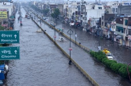 बिपरजॉय के चलते राजस्थान में भारी बारिश, कुछ जिलों में बाढ़ जैसे हालात