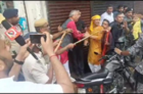 पटना : भाजपा के विधानसभा मार्च पर पुलिस का लाठी चार्ज, कई नेता घायल