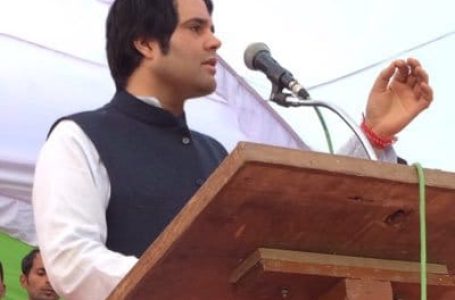 अमेठी के अस्पताल का मुद्दा उठाकर वरुण गांधी ने की भाजपा सरकार की आलोचना