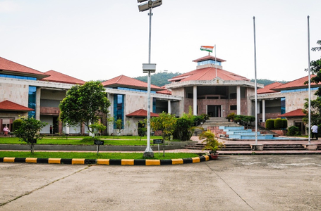 मणिपुर हाईकोर्ट ने राज्य सरकार से अप्रभावित क्षेत्रों में मोबाइल इंटरनेट प्रतिबंध हटाने को कहा
