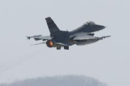 दक्षिण कोरिया के पश्चिमी तट पर अमेरिकी लड़ाकू विमान दुर्घटनाग्रस्त, पायलट सुरक्षित