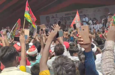 अखिलेश-राहुल की संयुक्त रैली में हंगामा, भाषण दिए बिना लौटे दोनों नेता