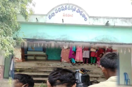 तेलंगाना के खम्मम में शिक्षिका ने आठ बच्चों के काटे बाल, हंगामा