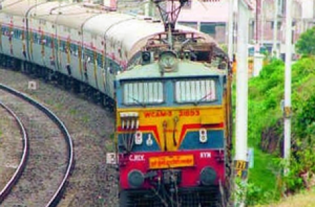 भगदड़ के बाद उत्तर रेलवे ने की दिल्ली से चार महाकुंभ मेला स्पेशल ट्रेनों की घोषणा