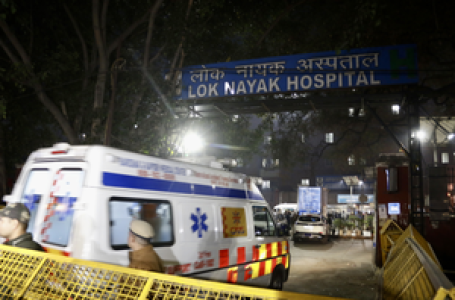 नई दिल्ली रेलवे स्टेशन पर मची भगदड़ में मरने वालों की संख्या बढ़कर 18 हुई