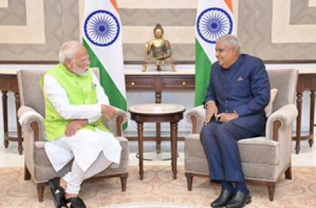 उपराष्ट्रपति धनखड़ से मिलने दिल्ली एम्स पहुंचे पीएम मोदी, जाना हालचाल