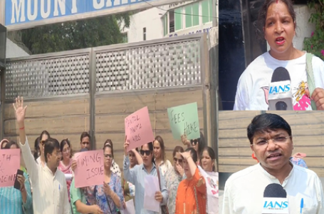 दिल्ली : माउंट कार्मेल स्कूल में फीस वृद्धि के खिलाफ पैरेंट्स का प्रदर्शन, बोले-ये मनमानी नहीं करेंगे बर्दाश्त