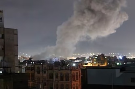 यमन की राजधानी पर अमेरिकी हवाई हमलों में 12 लोग मारे गए, 30 घायल: हूती