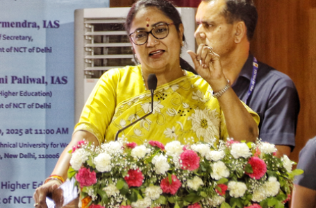 दिल्ली की मुख्यमंत्री ने 100 दिन के कामकाज का ब्यौरा पेश किया, भ्रष्टाचार पर ‘आप’ को घेरा