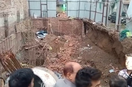 दिल्ली के पहाड़गंज में दीवार गिरने से हादसा, तीन लोगों की मौत
