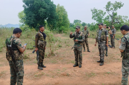 झारखंड के पलामू में मारा गया टॉप माओवादी नक्सली कमांडर तुलसी भुइयां, 12 घंटे से जारी है मुठभेड़