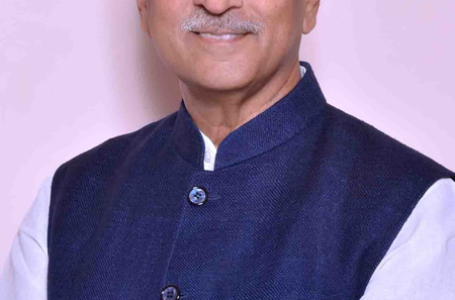 विजय रुपाणी के शव वाहन को सजाने वाले हेमंत बोले, ‘हम उन्हें सम्मानजनक विदाई देना चाहते हैं’