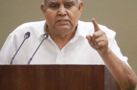 संविधान की प्रस्तावना अपरिवर्तनीय, आपातकाल के दौरान प्रास्तावना में जोड़े गए शब्द नासूर : जगदीप धनखड़