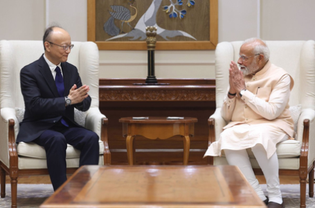 पीएम मोदी एडीबी के अध्यक्ष मसातो कांडा से मिले, इन्फ्रास्ट्रक्चर के लिए 10 अरब डॉलर देने का वादा किया