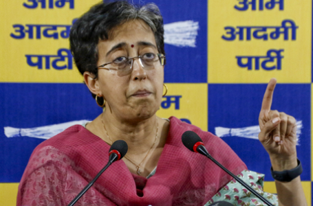 प्राइवेट स्कूल फीस पर ‘गुपचुप’ कानून ला रही दिल्ली की भाजपा सरकार: आप