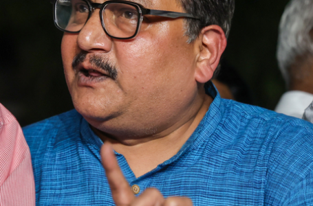 ‘हम संविधान में आस्था रखने वाले लोग’, धीरेंद्र शास्त्री के बयान पर बोले मनोज झा