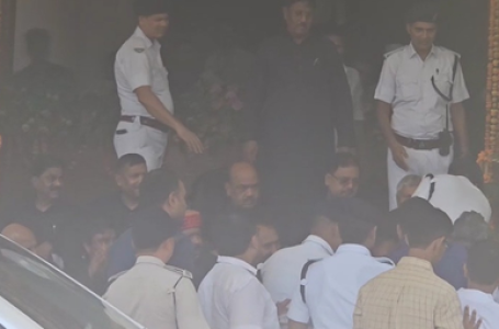 बिहार विधानसभा सत्र का दूसरा दिन, विपक्षी विधायकों ने किया हंगामा