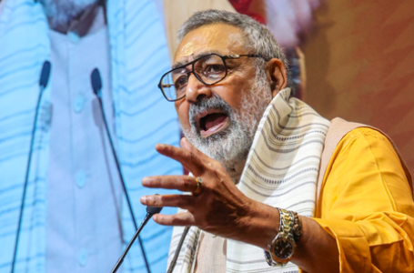 बिहार : केंद्रीय मंत्री गिरिराज सिंह ने राहुल गांधी और तेजस्वी यादव पर साधा निशाना